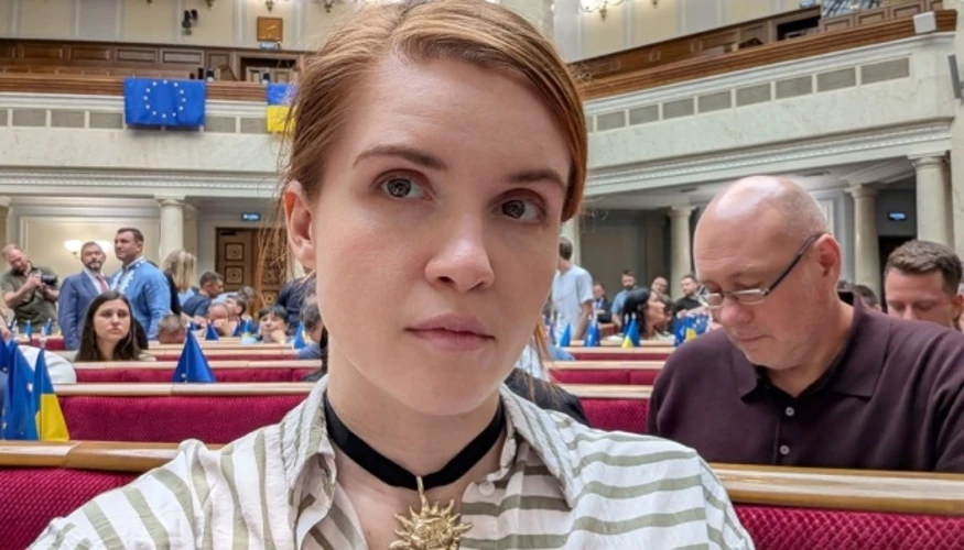 Корнієнко 18 серпня оголосив у Раді про повернення Безуглої за статтею 60 Регламенту