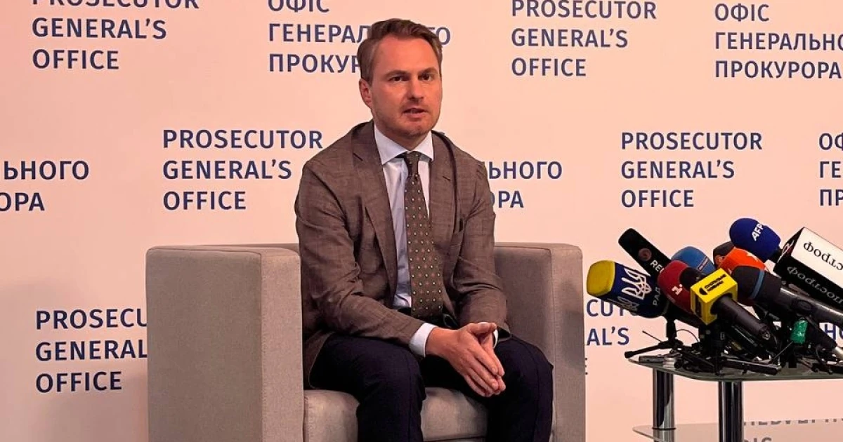 Президент вніс до Ради подання щодо Кравченка: конституційна підстава і процедура